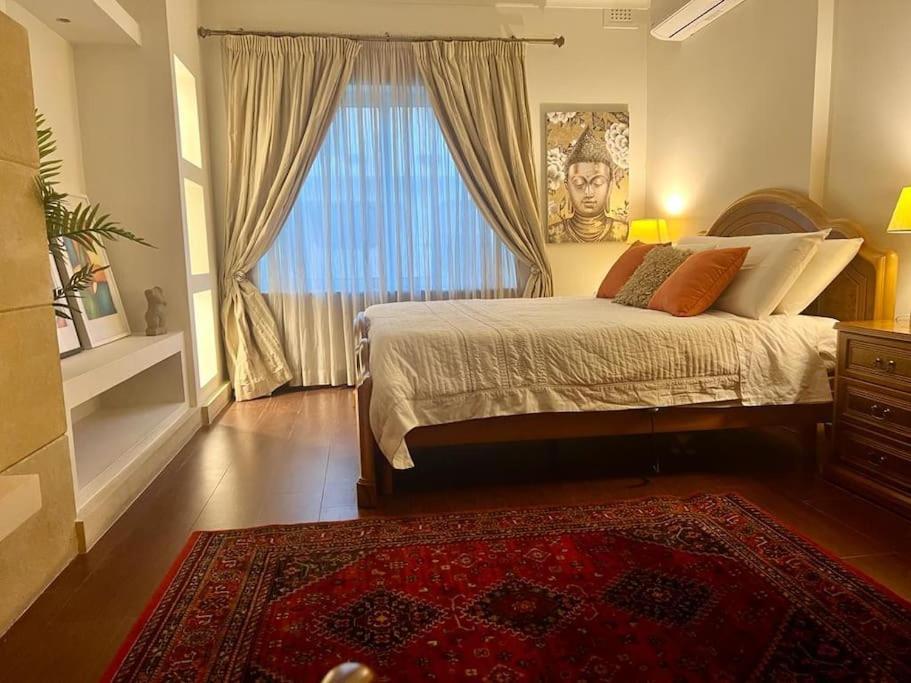 Pembroke St Julians Luxury, Comfort, Location 外观 照片